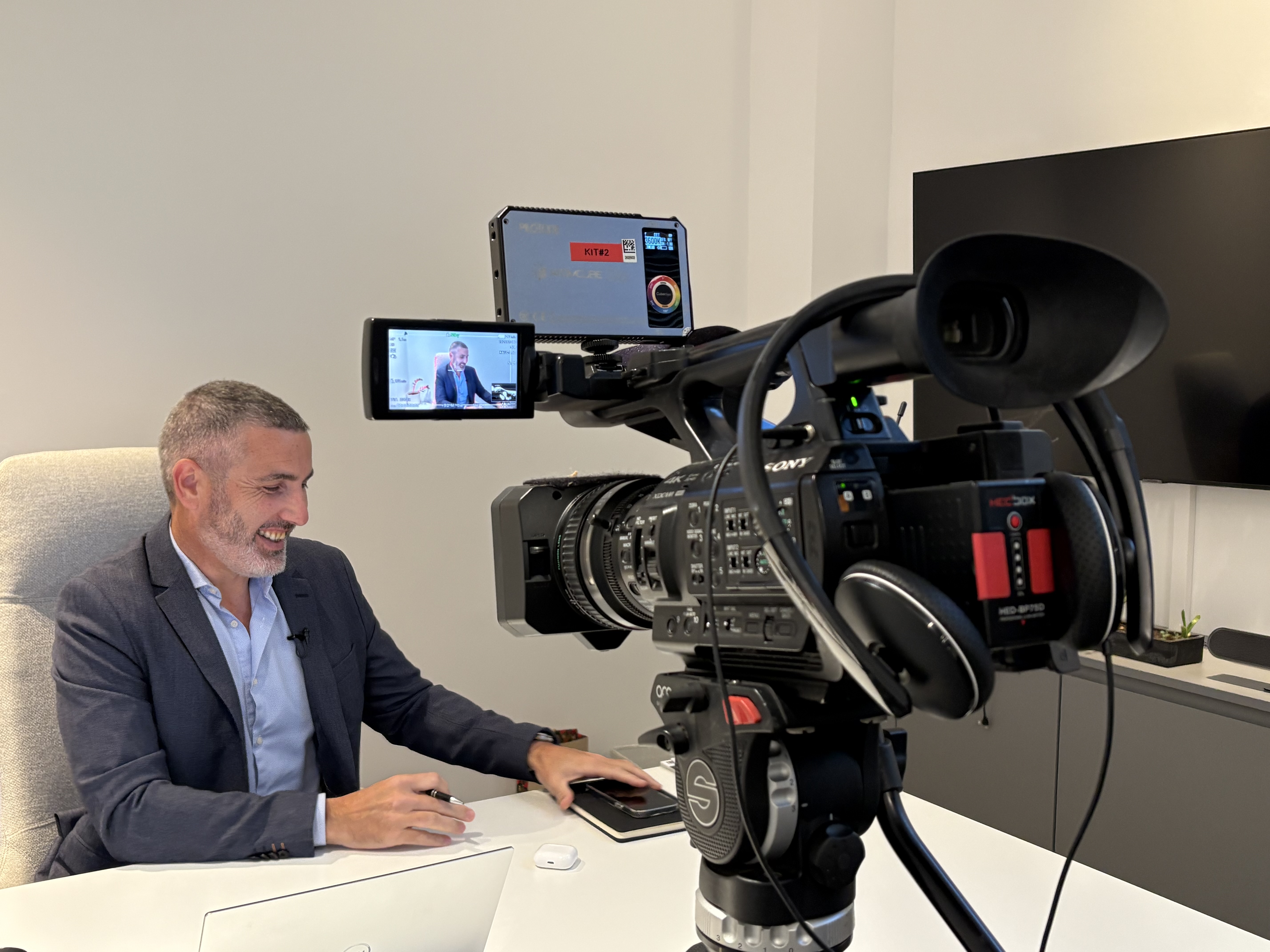 Piratage de caméras connectées : l’expertise de notre directeur général mise en lumière sur TVMonaco